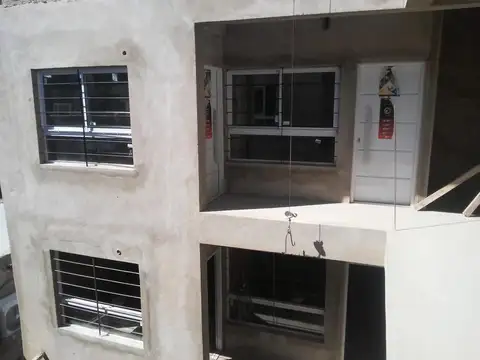 VENTA- DPTO. 2 AMB.- 1º - FRENTE-CONSTRUCCION - RAMOS MEJIA