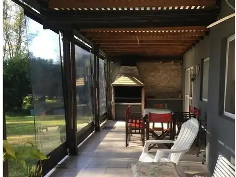 Casa en Alquiler de 3 dormitorios