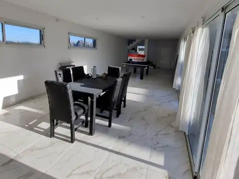 Venta casa 4 ambientes Casuarinas Premium Canning
