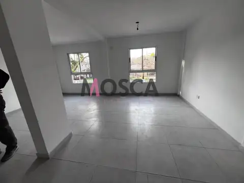 Oficina en Venta en Moreno, USD 1.500