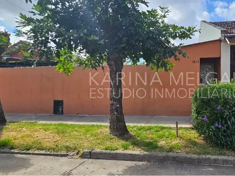 Casa 4 ambientes con 1 baño