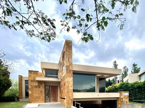 Casa  en Alquiler en Ayres De Pilar, Pilar, G.B.A. Zona Norte