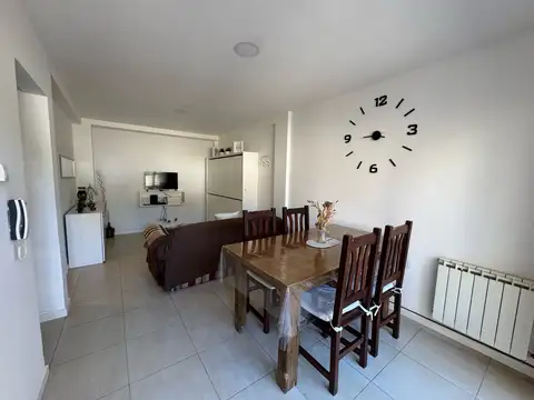 Departamento de 2 ambientes en La Perla