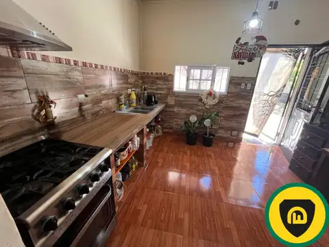 CASA 5 AMBIENTES EN HURLINGHAM