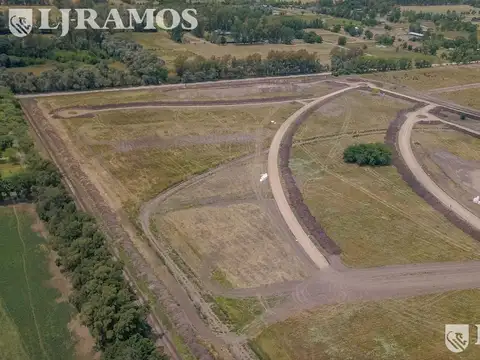 Pueblo Cardano, Calle 152 y Ruta 28 , Pilar