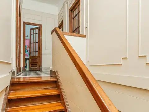 Casa en Venta. Siete Ambientes. Patio. Terraza. San Cristobal