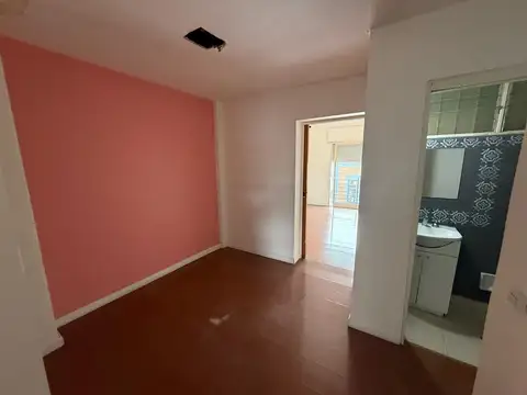 Oficina en Alquiler 25 años