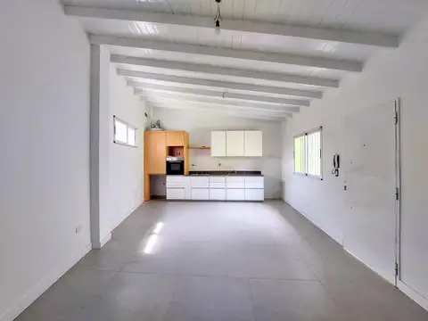 Depto Tipo Casa en Alquiler en Ramos Mejía, $ 900.000