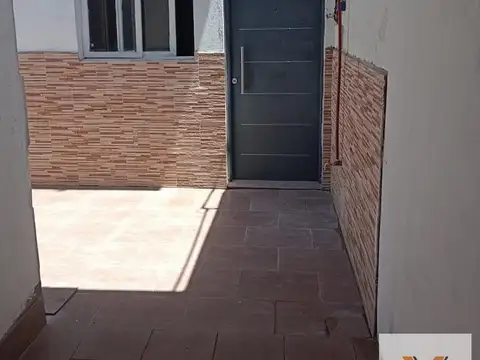 PH en venta - 2 dormitorios 1 baño - 50 mts2  - San MiguelPH