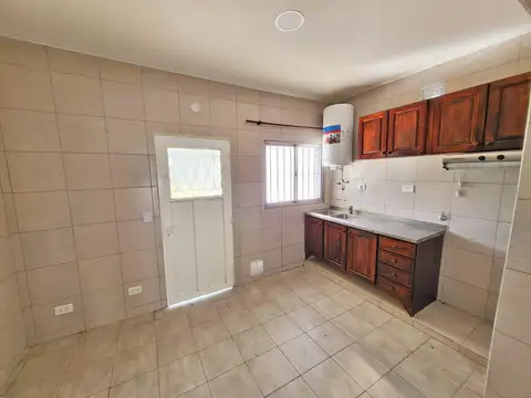 Casa en Alquiler en San Lorenzo, $ 700.000