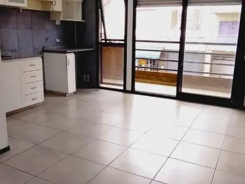 ALQUILER WILDE CENTRO BRAGADO 6100 2 AMB