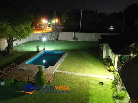 Casa quinta a la venta en La Reja