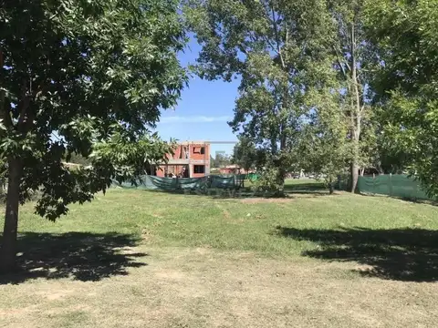 Lote en Venta. Cercano al sector deportivo. Area 2. Barrio San Matias. Escobar