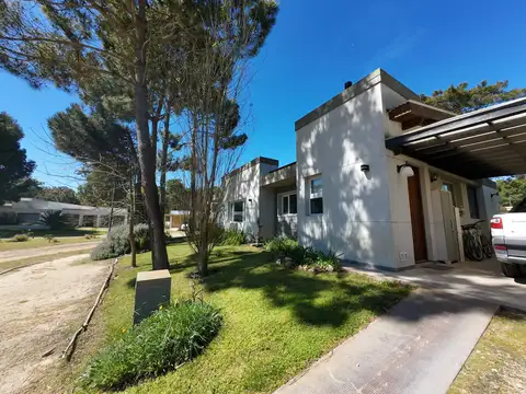Casa en Alquiler Temporal con 1 cochera