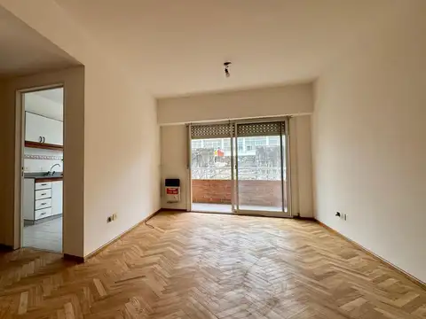 Barrio Norte - Amplio 2 amb con Balcón y 2 Baños!