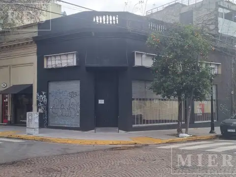 Excelente Local de 110 m2 en alquiler  en San Isidro centro