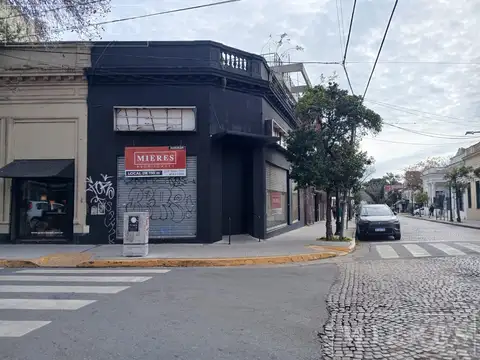 Excelente Local de 110 m2 en alquiler  en San Isidro centro