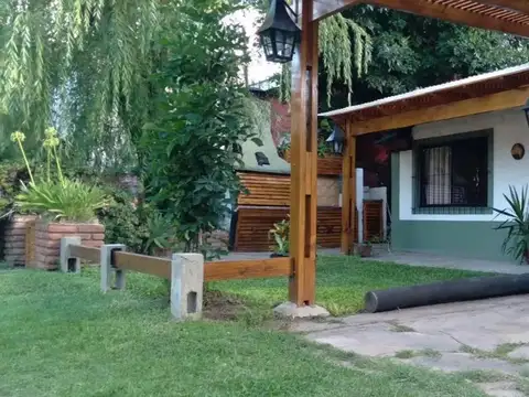 Preciosa casa en Country Roda, Loma Verde, Escobar