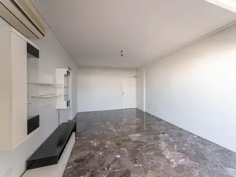 Dpto 4 amb. amplio losa radiante bajas expensas