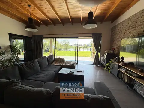 Venta Casa fondo a laguna Estilo Americano Detroit - Horizontes al Sur