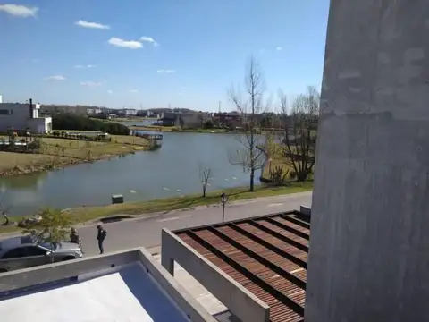 Casa en Venta en San Benito, USD 515.000