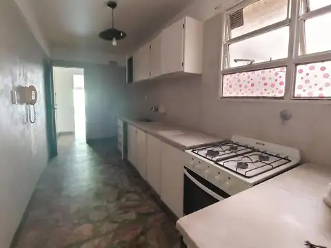 VENTA 4 AMB 3 BAÑOS FLORESTA