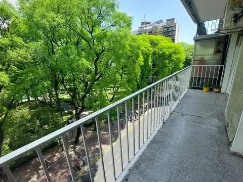 VENTA 4 AMB 3 BAÑOS FLORESTA