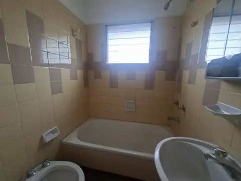 Venta 2 amb Wilde Ctro a 100m  Mitre Apto Credito