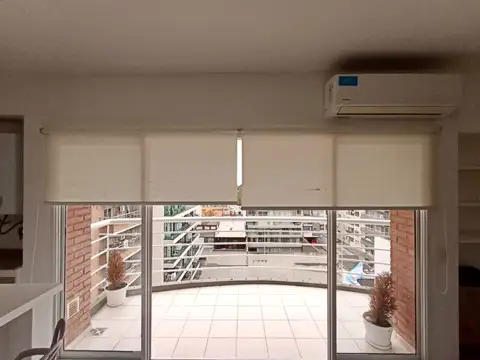 2 AMB 46 MTS TOT, CTFTE CON BALCÓN, MUY LUMINOSO, TOILETTE Y BAÑO COMPLETO, EXC UBICACIÓN