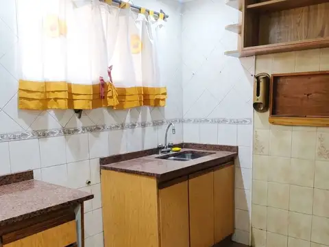 Venta de casa 3AMB C/PATIO/ QUINCHO  en Avellaneda
