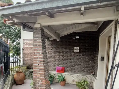 Casa 6 ambientes con 3 baños