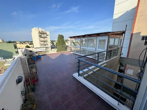 VENTA DEPARTAMENTO 3 AMB – 123M2 TOTALES - QUINCHO - TERRAZA - WILDE
