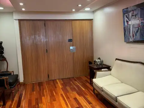 Oficina en Venta en Tribunales, USD 320.000