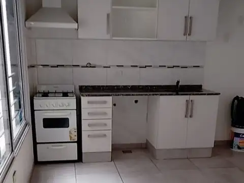 Joaquín V. González 900