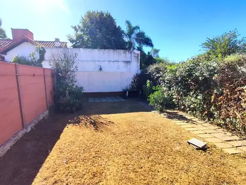 Depto Tipo Casa en Venta con 1 cocheras