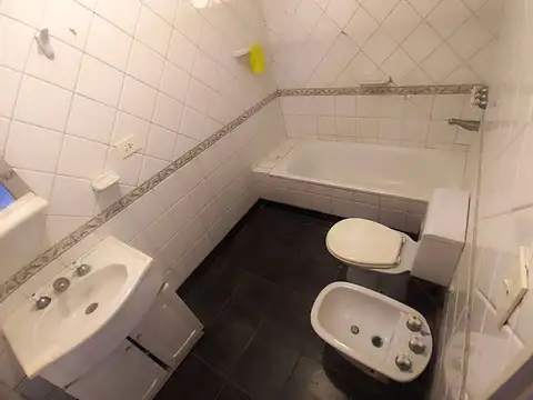 Depto Tipo Casa 2 ambientes con 1 baño