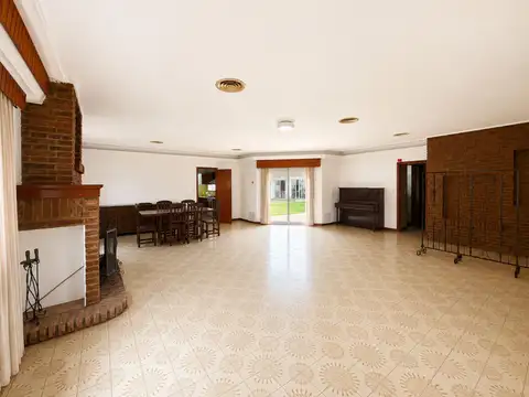 Casa 4 ambientes con 3 baños