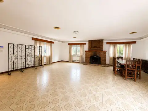 Casa en Alquiler en City Bell, $ 1.300.000