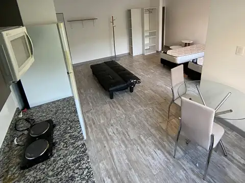 3 De Febrero  2400 1°