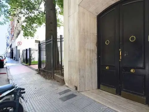 Oficina en Venta y Alquiler en San Nicolas, Rivadavia 800