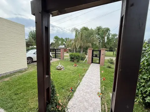 Casa 4 ambientes con 1 baño