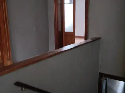 Depto Tipo Casa 4 ambientes con 2 baños