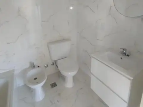 Depto Tipo Casa en Venta en Villa Real, USD 85.000