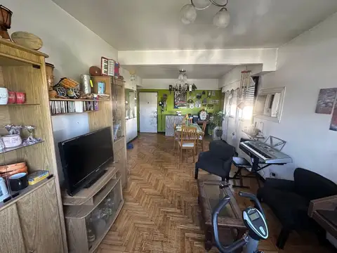 VENTA DTO MONTE CASTRO 4 AMBIENT. BAÑO Y TOILETTE