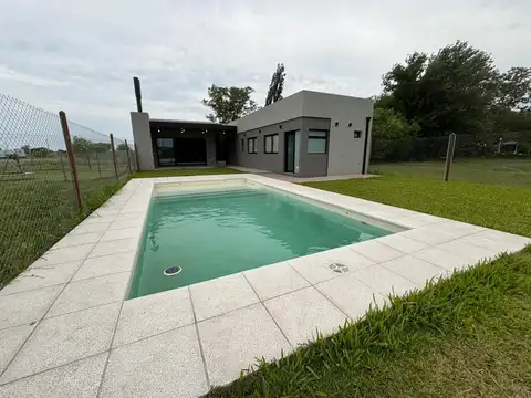 Casa en Venta con 1 cochera