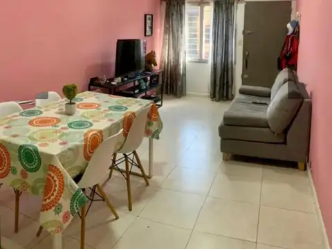 Casa en Venta en Berazategui Oeste, USD 90.000