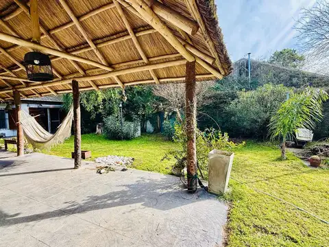 Casa en Venta con 1 cochera