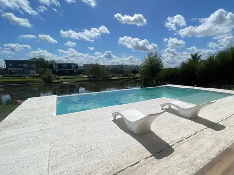 Casa en Venta en El Naudir, USD 460.000