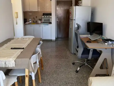 1d OPCOIN COCHERA APARTE a una cuadra de P Olmos! 