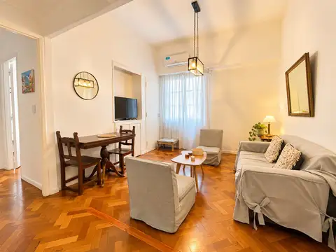 Alquiler temporario en recoleta. departamento de 3 ambientes y escritorio. hasta 4 pax.